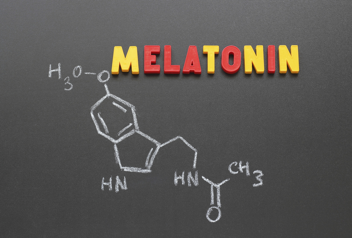 ¿Qué es la melatonina? Principales beneficios y cuándo tomarla