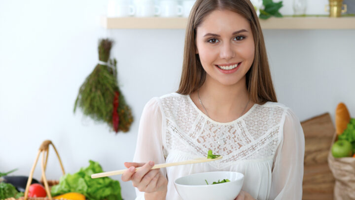 Nutrición y Salud Femenina: Alimentos Esenciales para Mejorar la Diges
