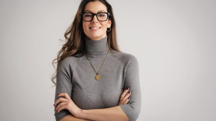Empoderamiento femenino y astrología: Ideas de regalo que fortalezcan la esencia femenina de cada signo