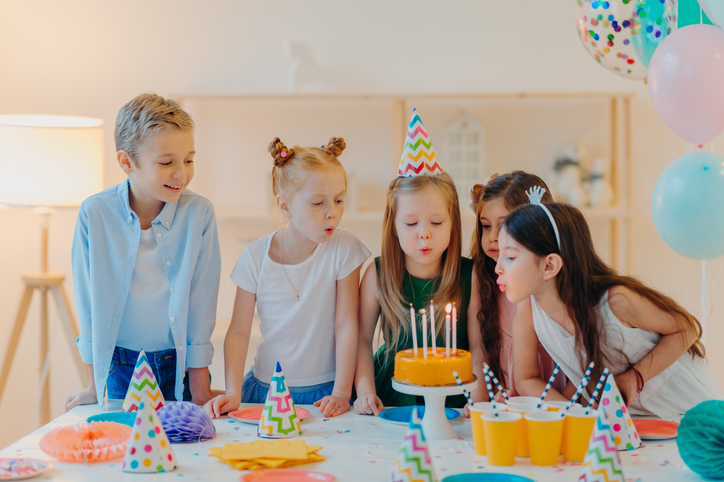 Invitaciones de cumpleaños infantiles: ideas y estilos